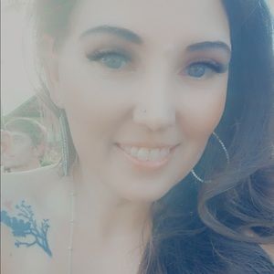 Meet your Posher, Nikki